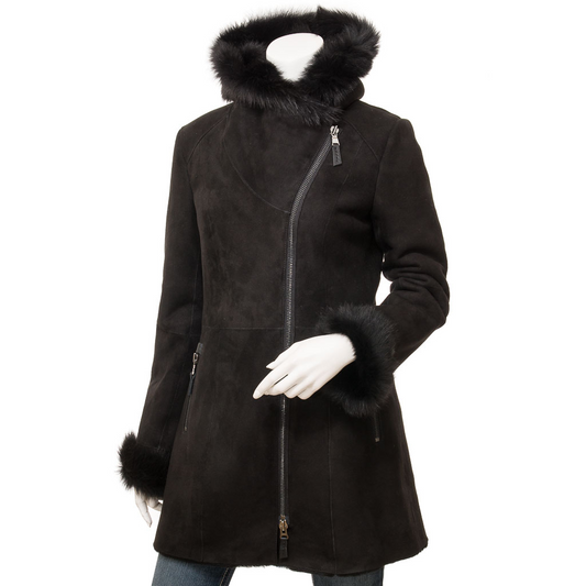 WOMEN'S BLACK TOSCANA SHEARLING PARKA: LAREDO